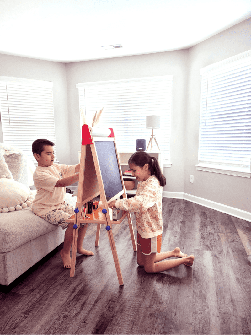 tiny land r double sided easel for kids tiny land 4 a2a4cf3e 449a 48f8 83c7 c5da6ad6e475